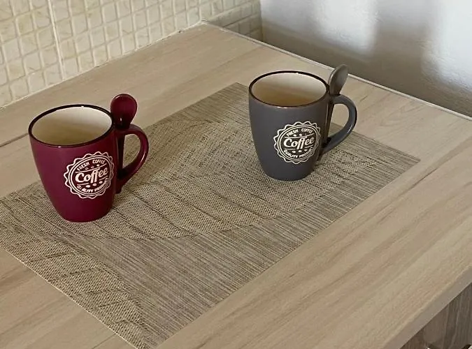 B Collection * Skyros